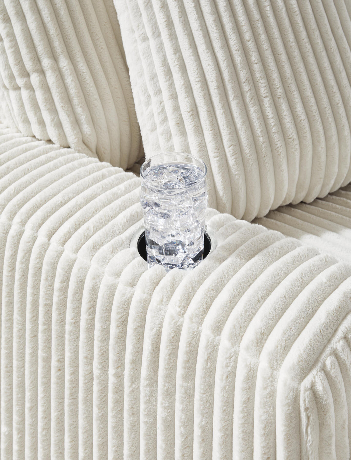 Lindyn Chaise - Ivory