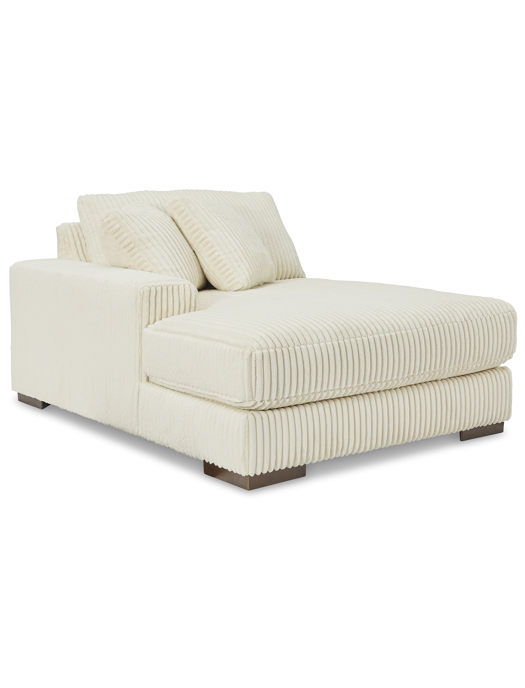 Lindyn Super Chaise