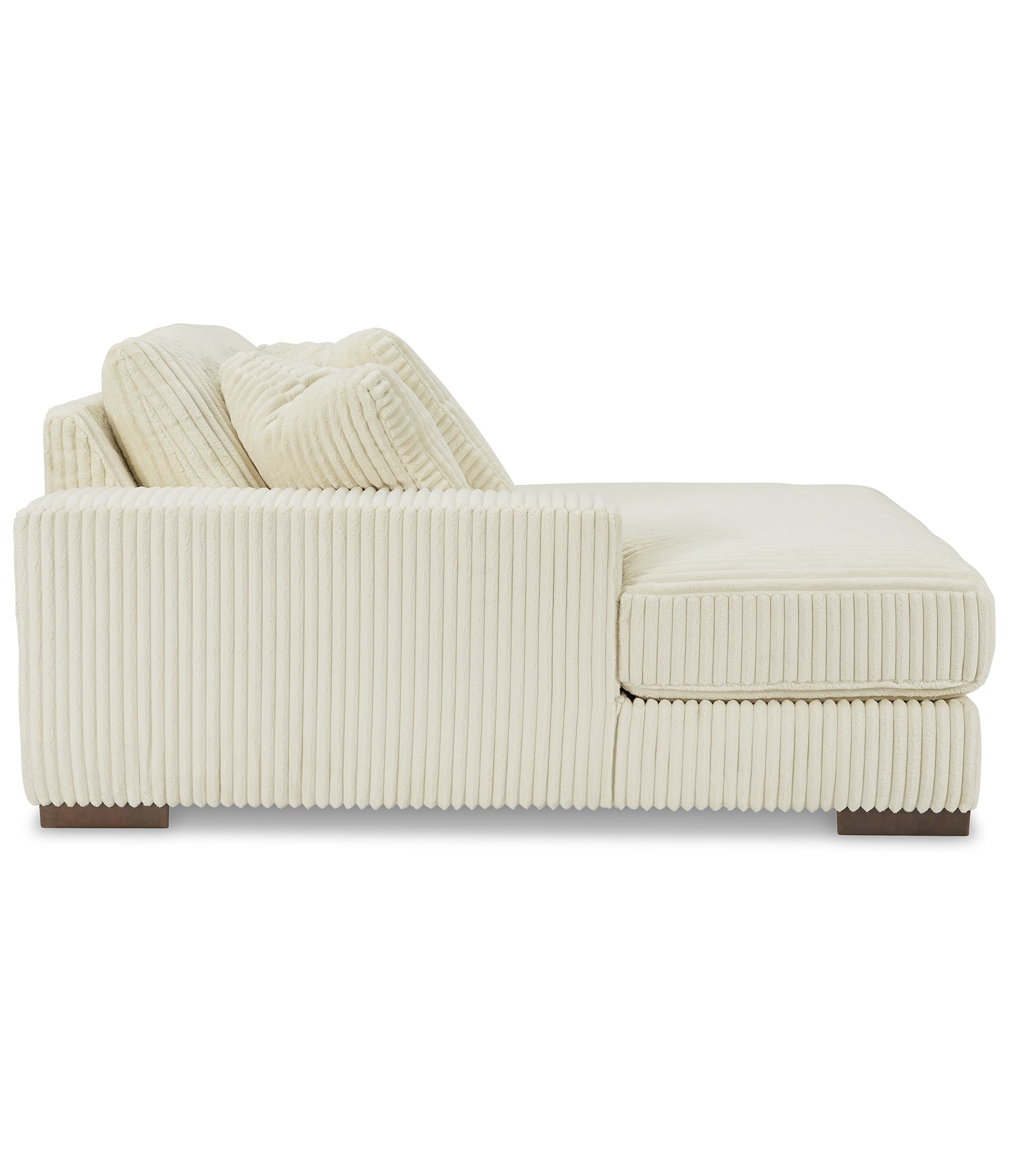 Lindyn Super Chaise