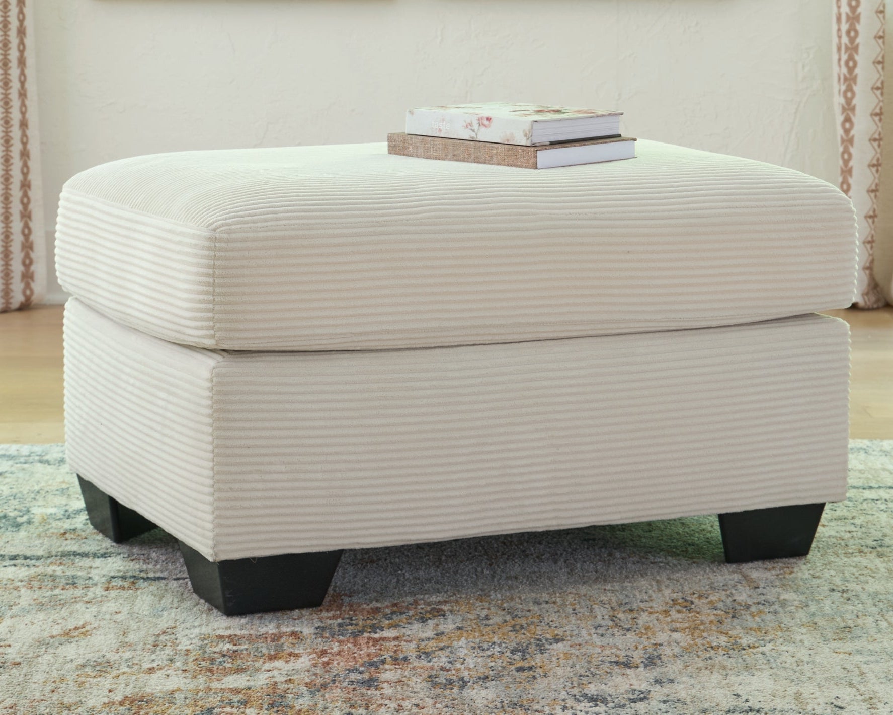 Amesley Ottoman