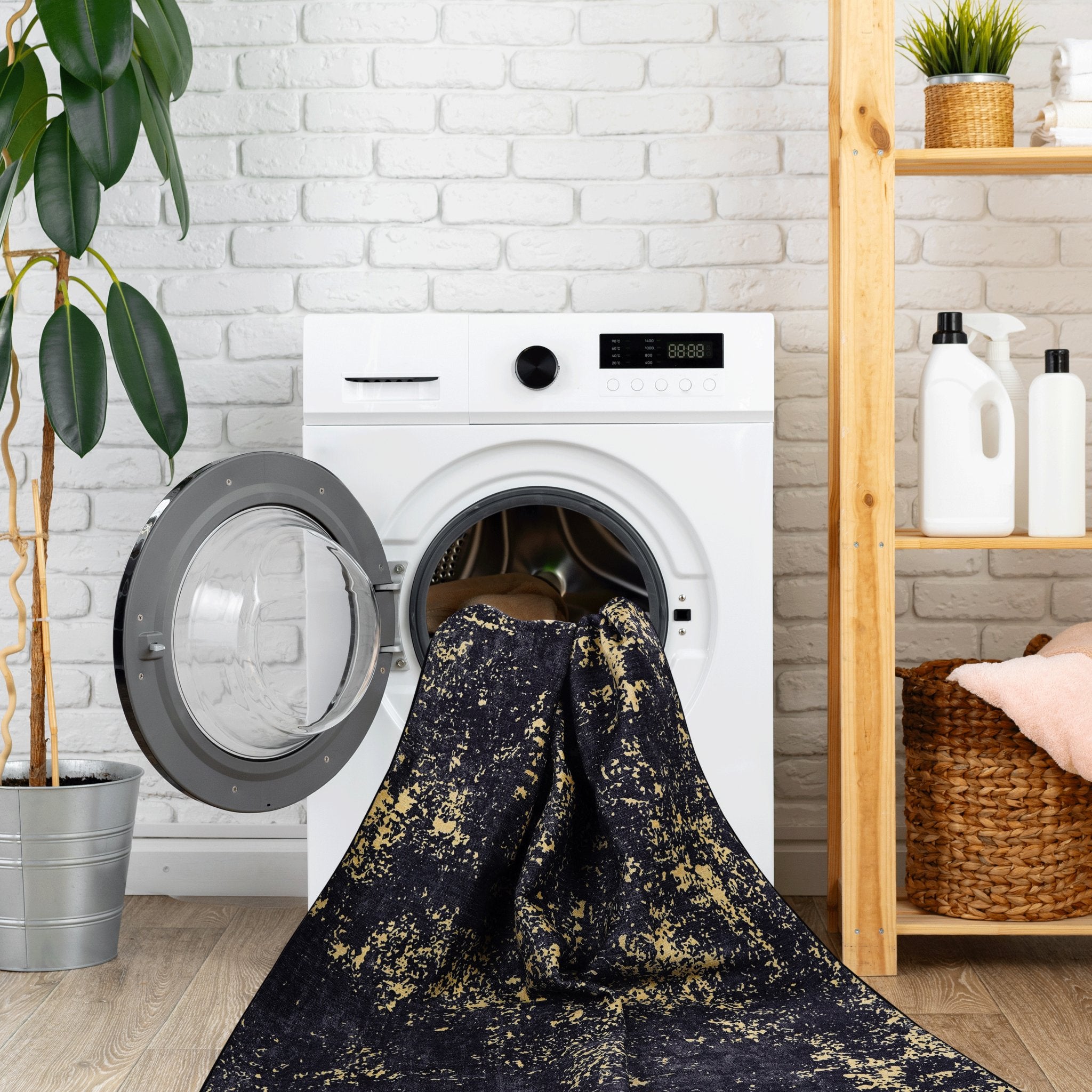 Layla 4' x 6' Black/Gold Machine Washable Low-Pile, Non-Slip, Non-Shedding, Foldable, Kid & Pet Friendly Area Rug - MidinMod