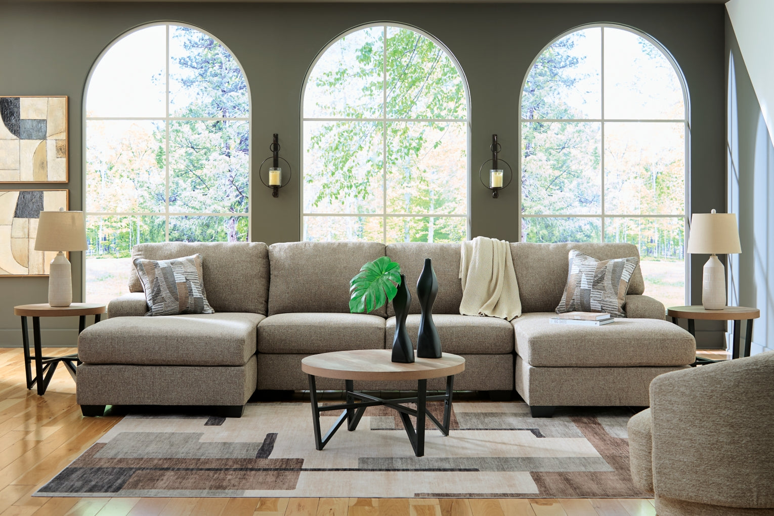 Newellen 3-Piece Sectional with Chaise