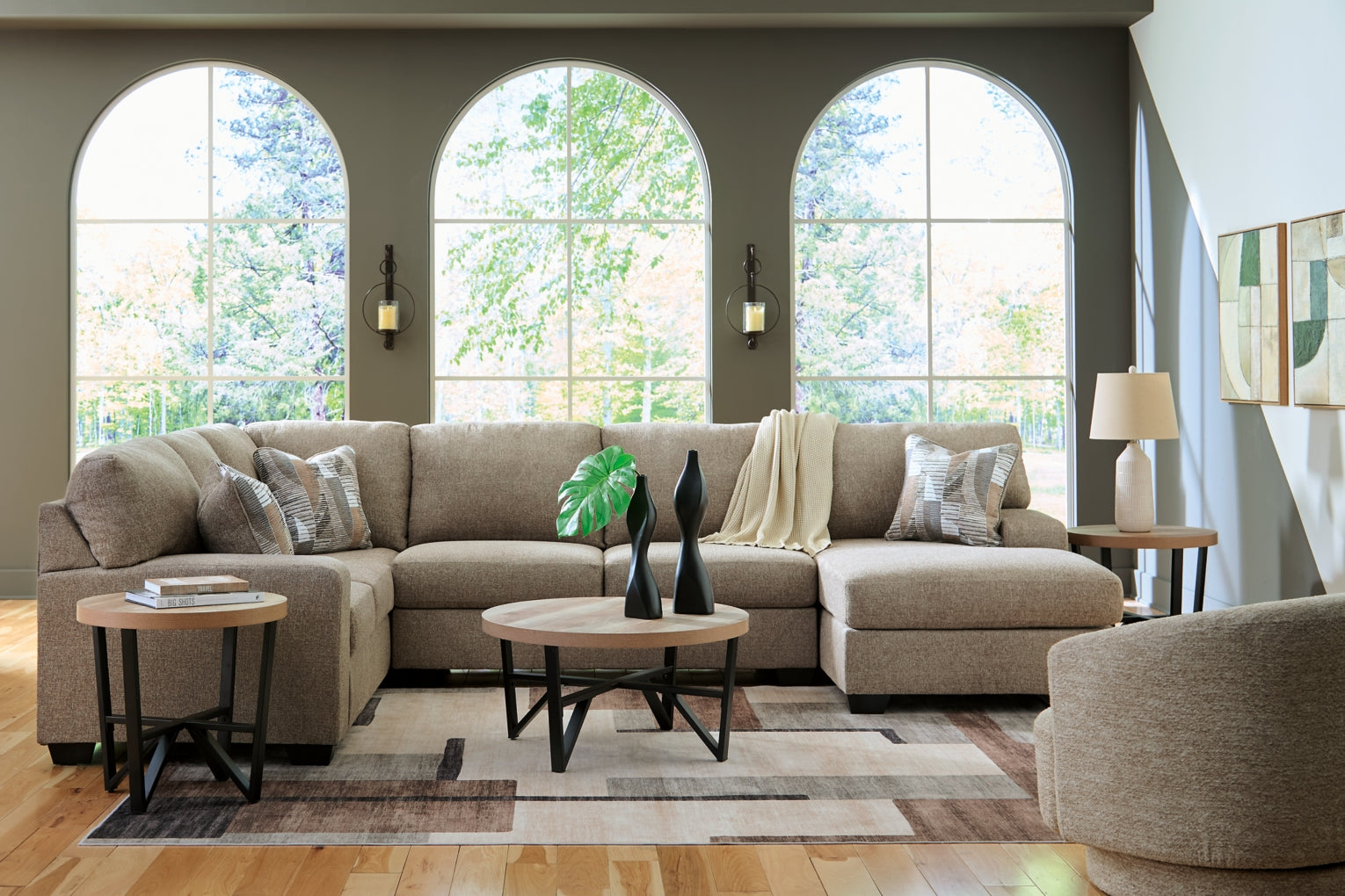 Newellen 3-Piece Sectional with Chaise