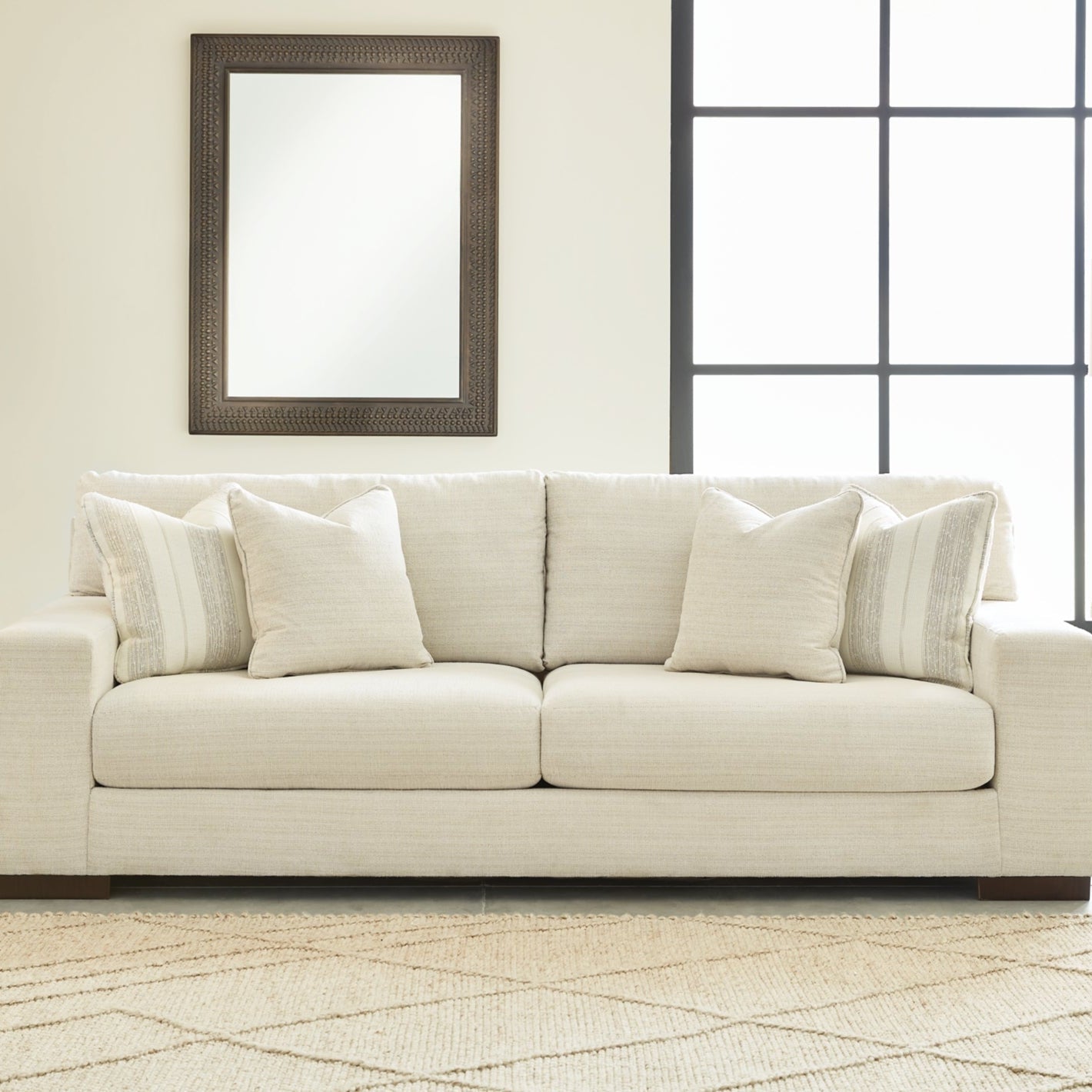 Maggie Sofa