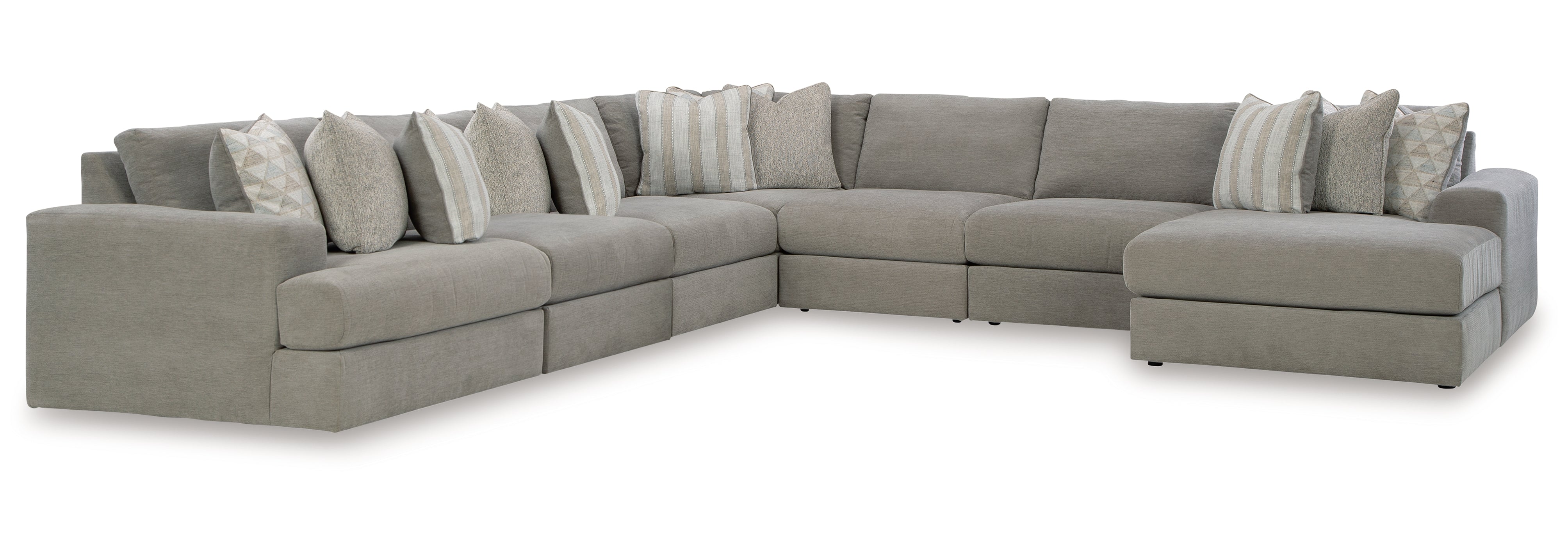 Avaliyah 7-Piece Sectional with Right Chaise