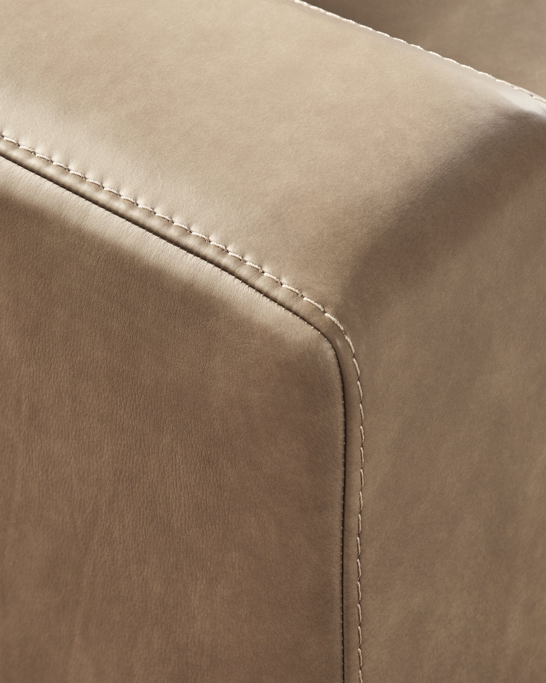 Veronella Sectional Sofa Set