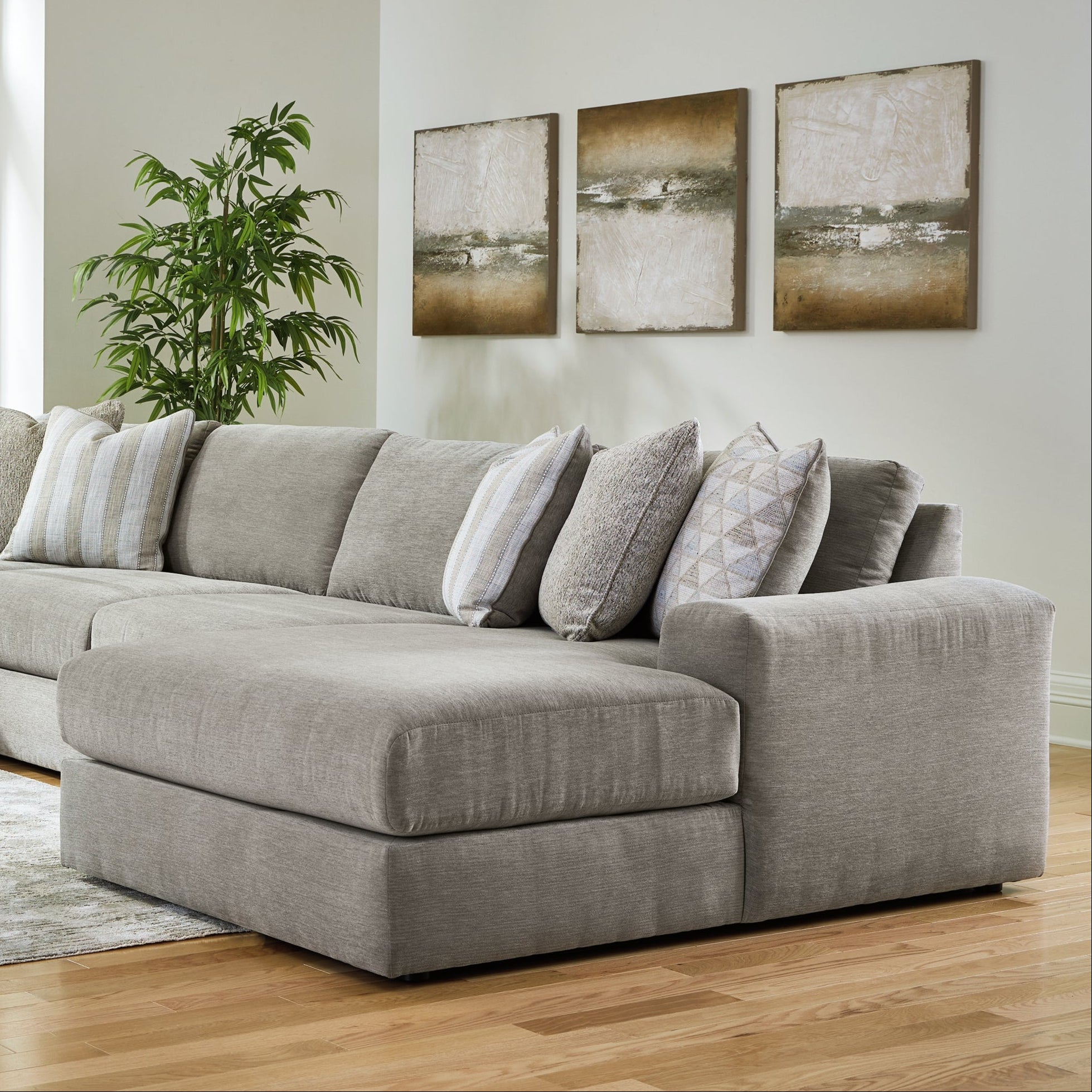 Avaliyah 3-Piece Modular Sectional with Reversible Cushions and Waterfall Chaise