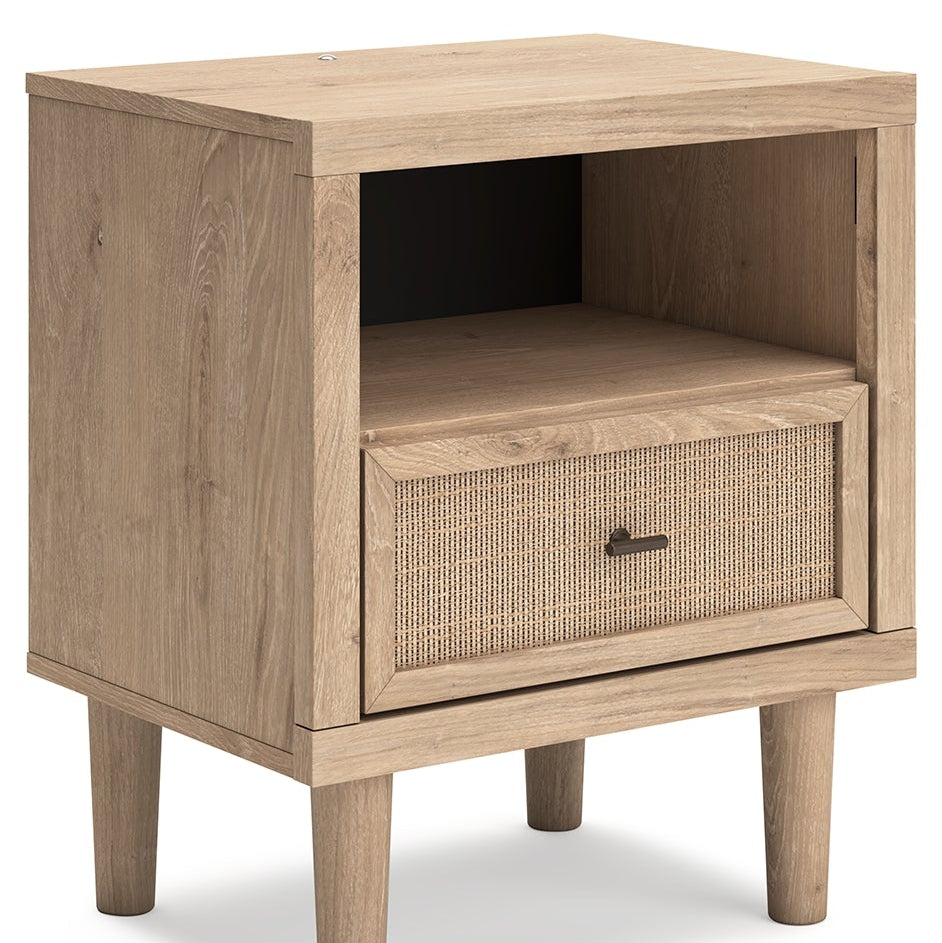 Cielden Queen Panel Bed with Mirrored Dresser and Nightstand