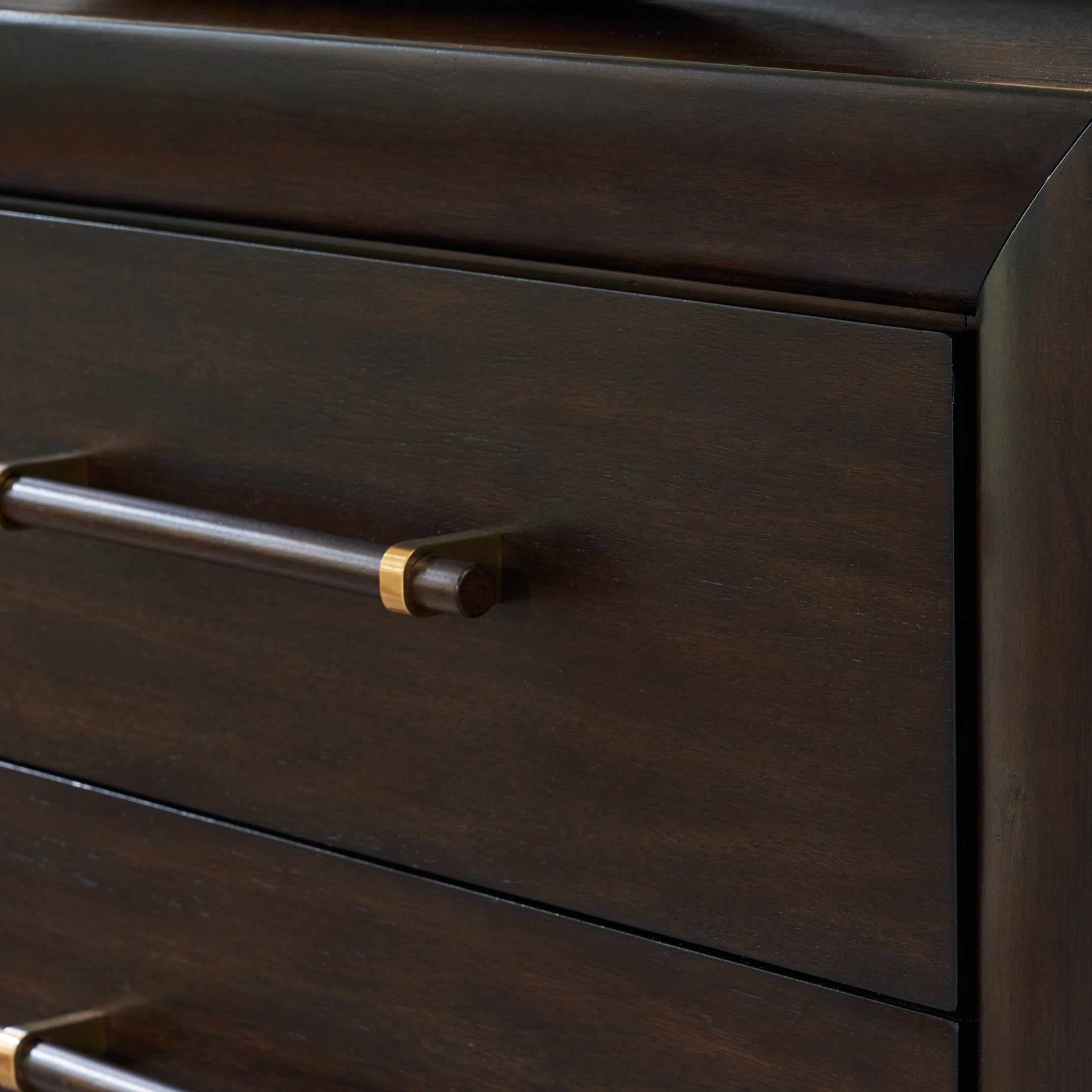Dantenton Dresser