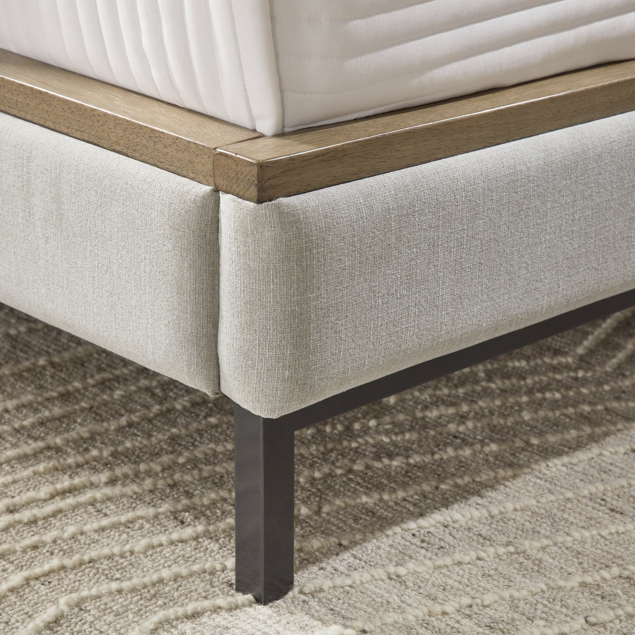 Tomtyn King Upholstered Bed with Lay-Back Headboard