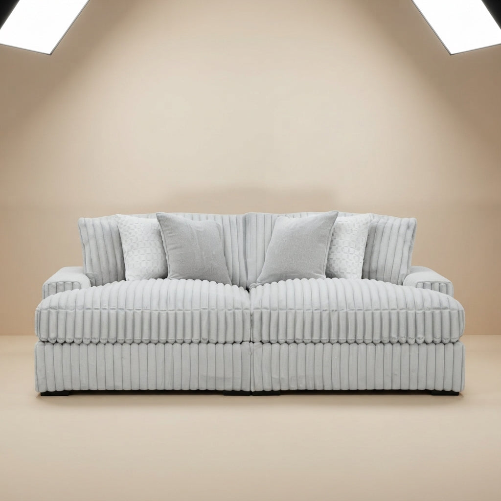 Stupendous Super Chaise