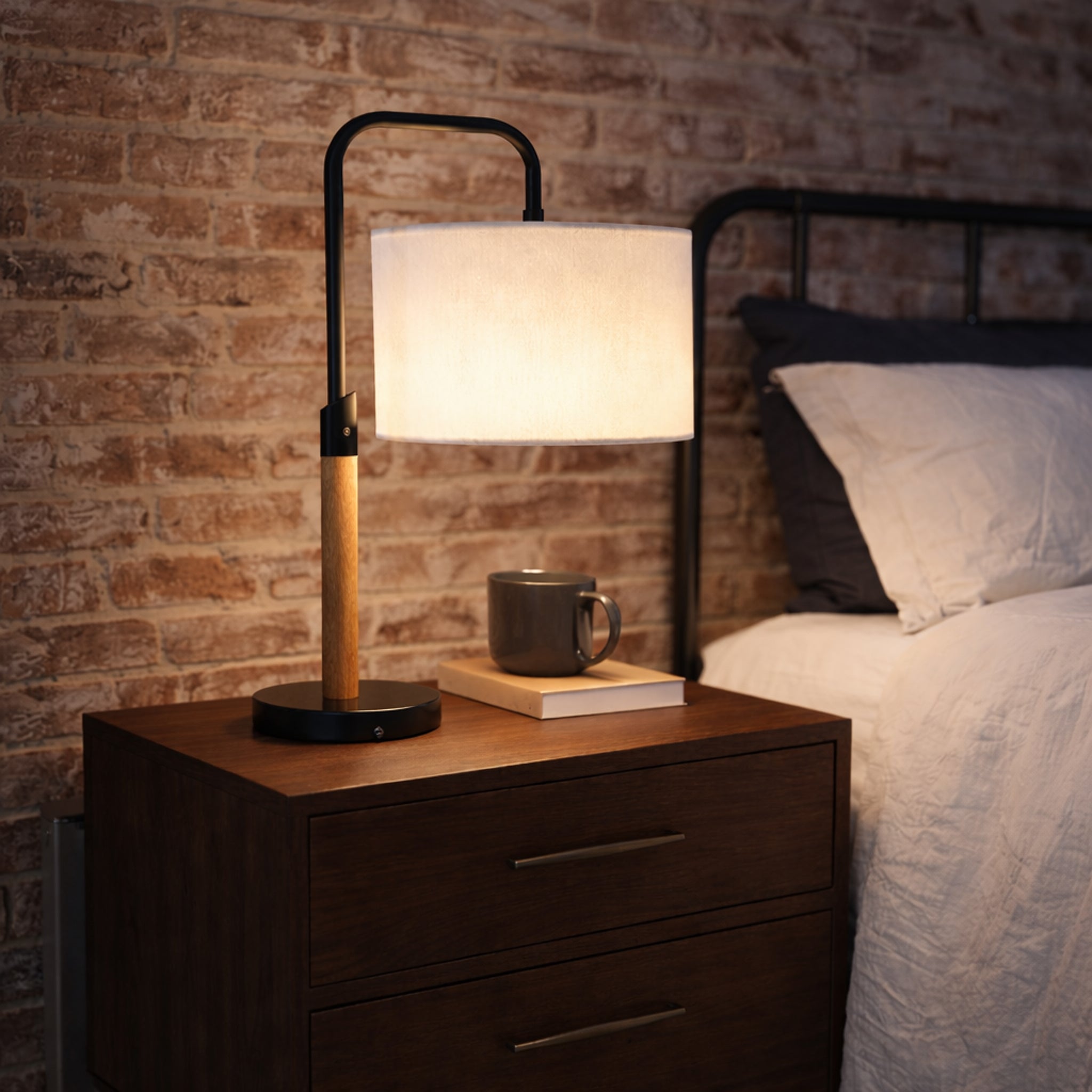 Vesta Table Lamp - Natural - Black | MidinMod