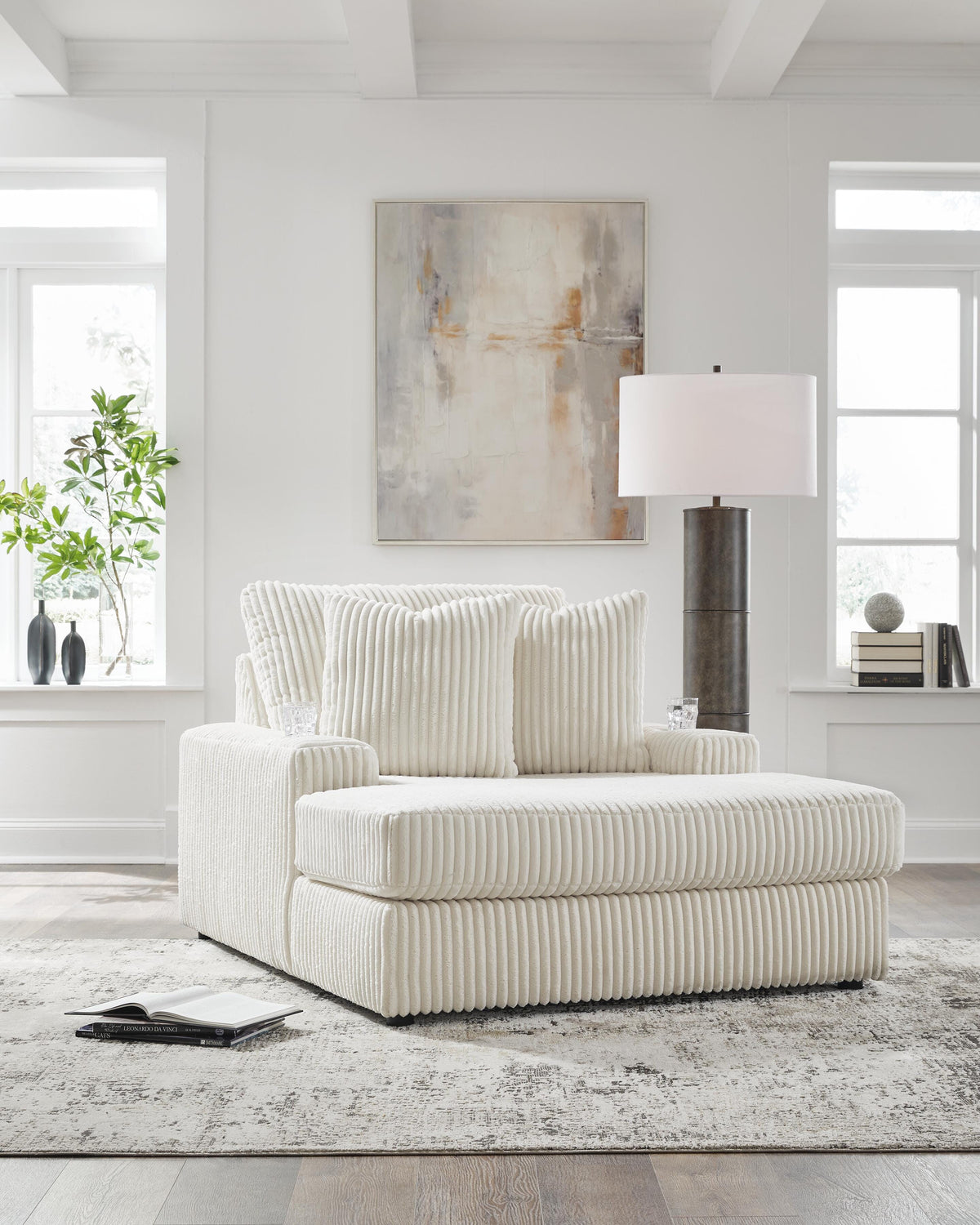 Lindyn Chaise - Ivory