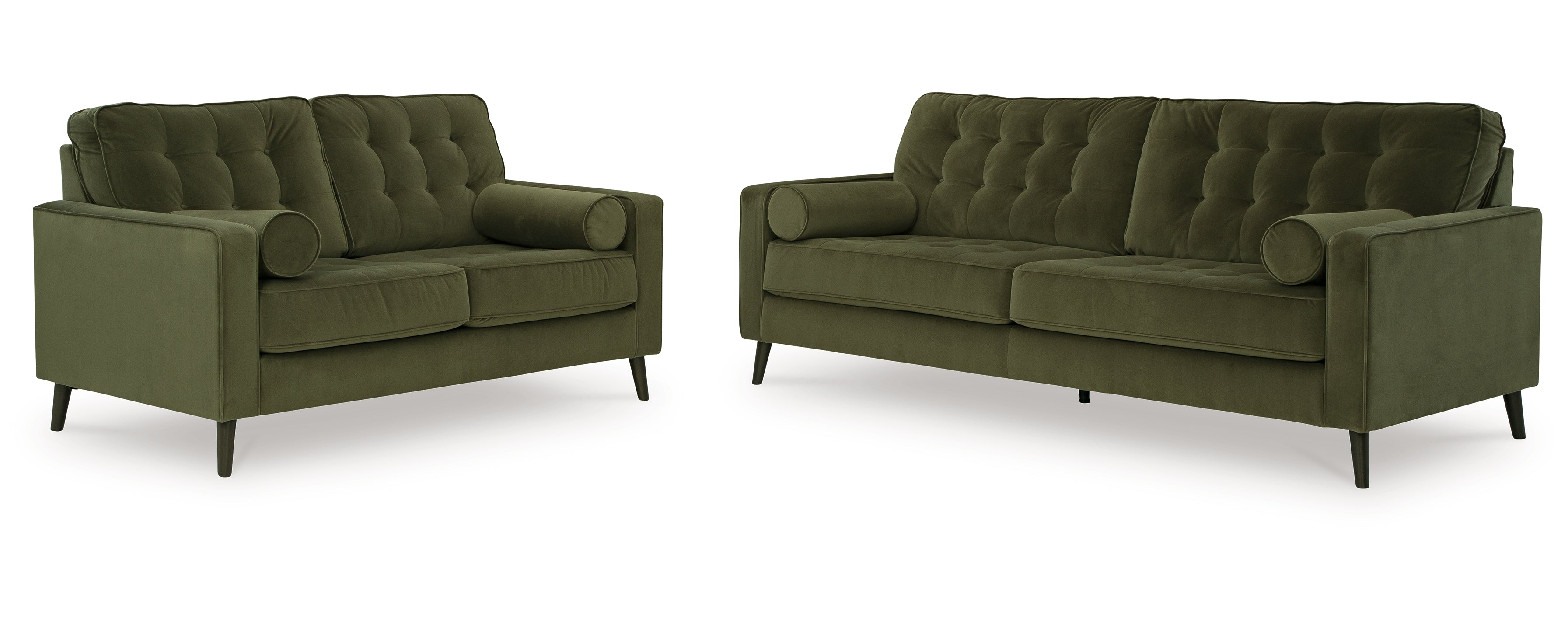 Reveon Lakes Sofa and Loveseat