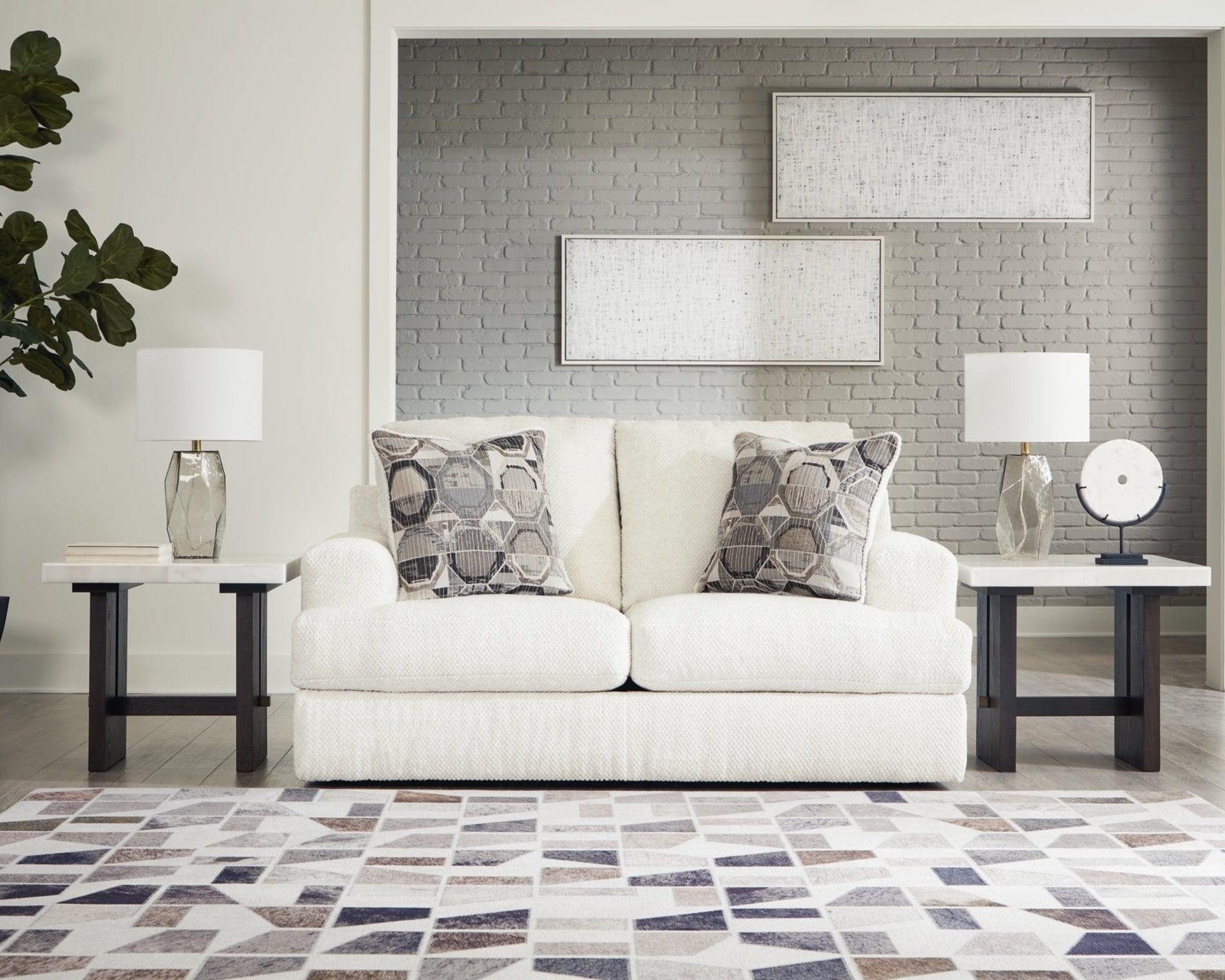 Karinne Loveseat