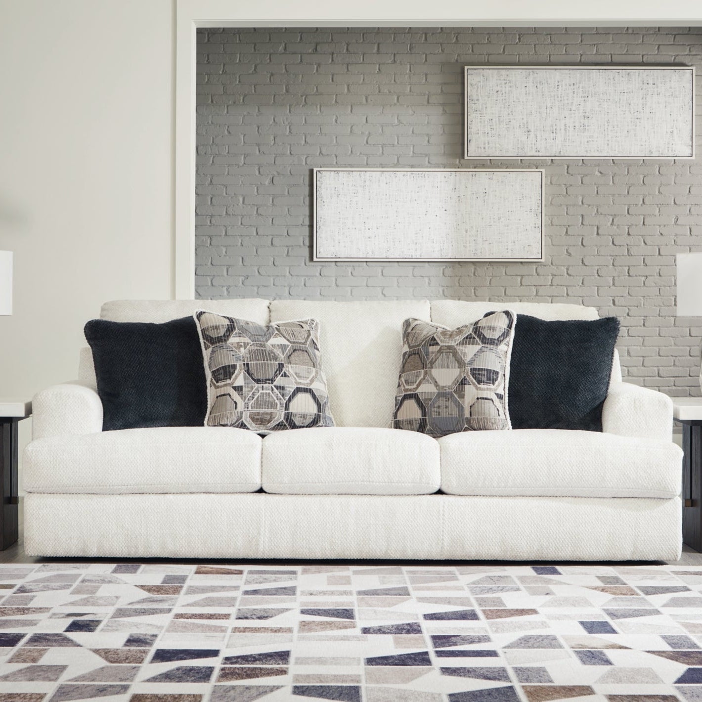 Karinne Sofa