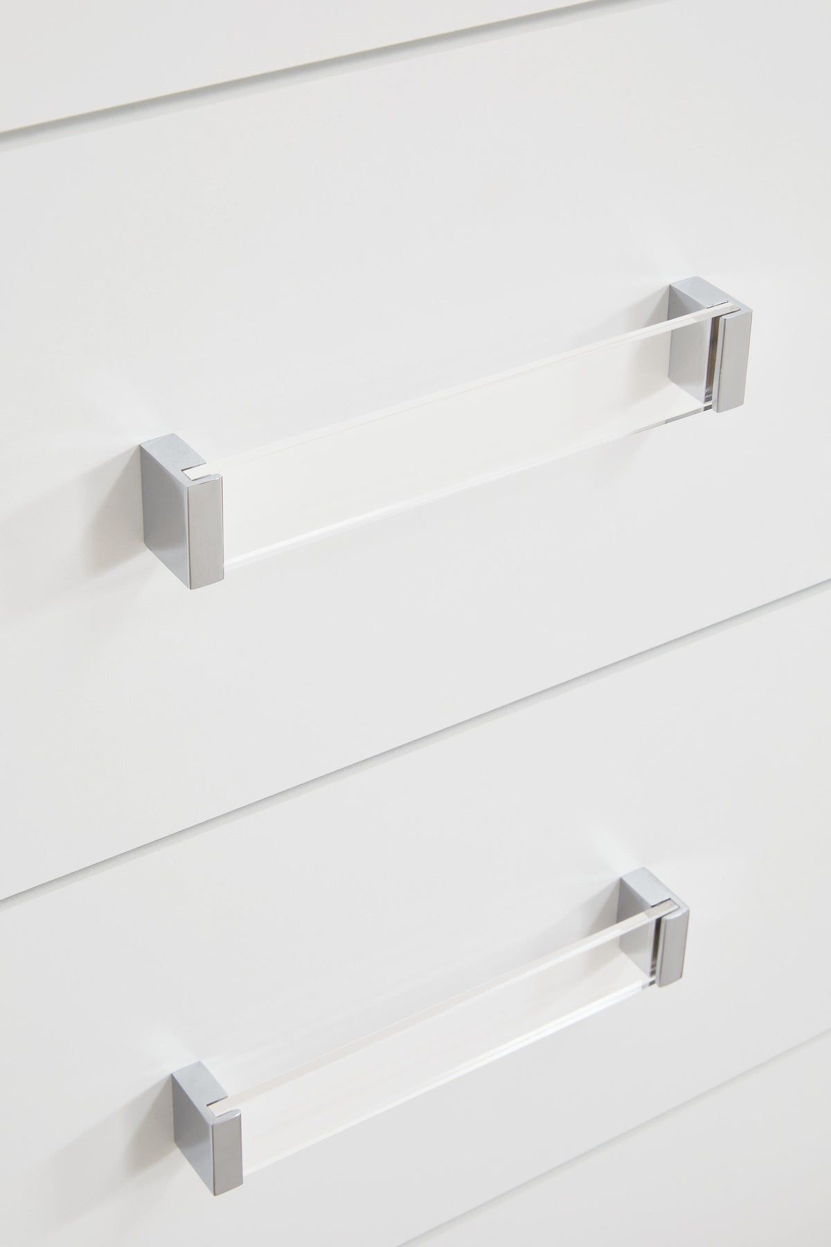 Maeling Six Drawer Dresser