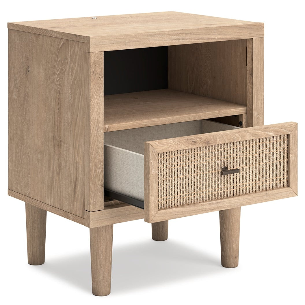Cielden Queen Panel Bed with Mirrored Dresser and Nightstand