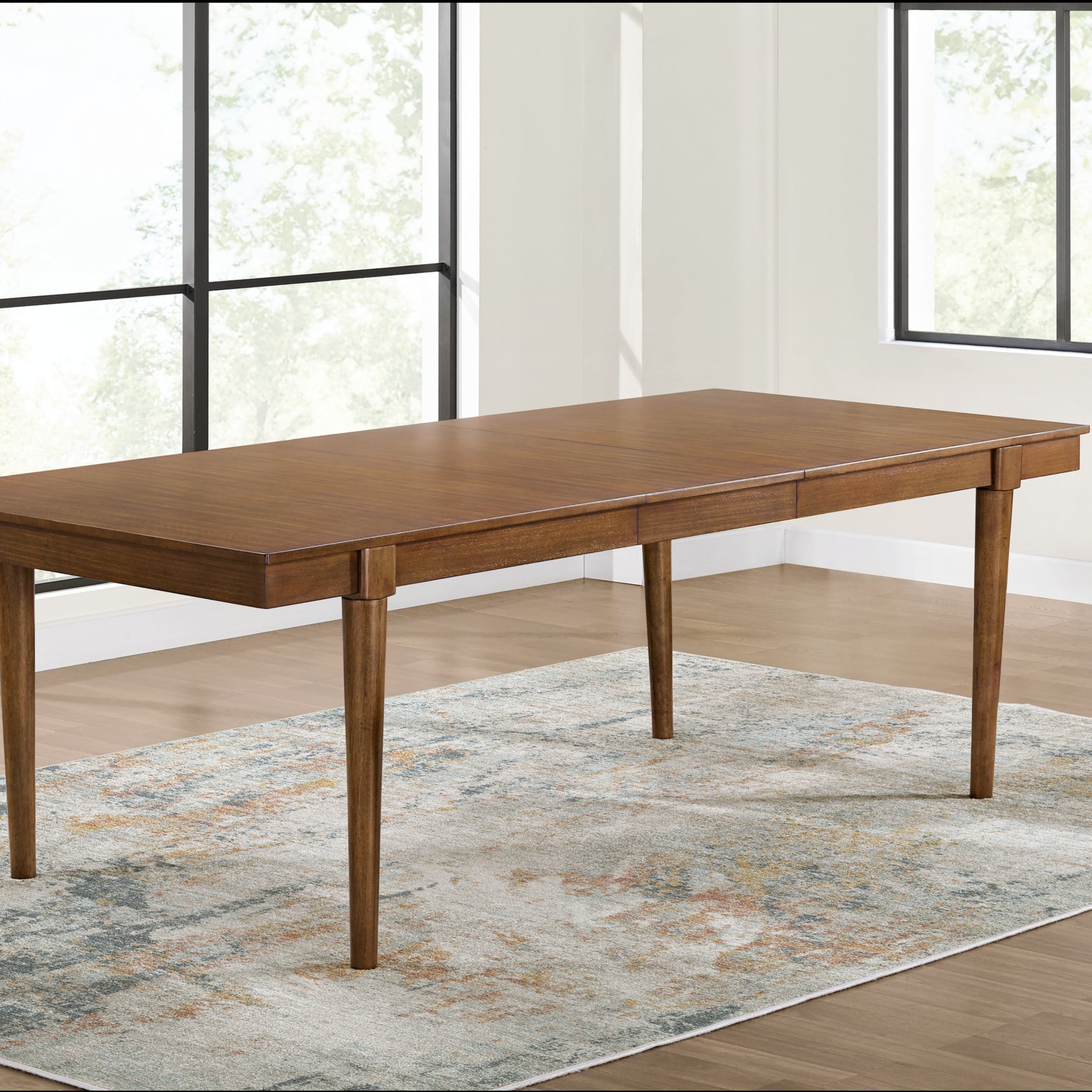 Lyncott RECT Dining Room EXT Table