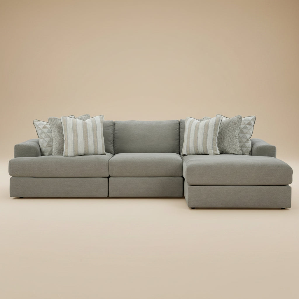 Avaliyah 3-Piece Sectional with Chaise