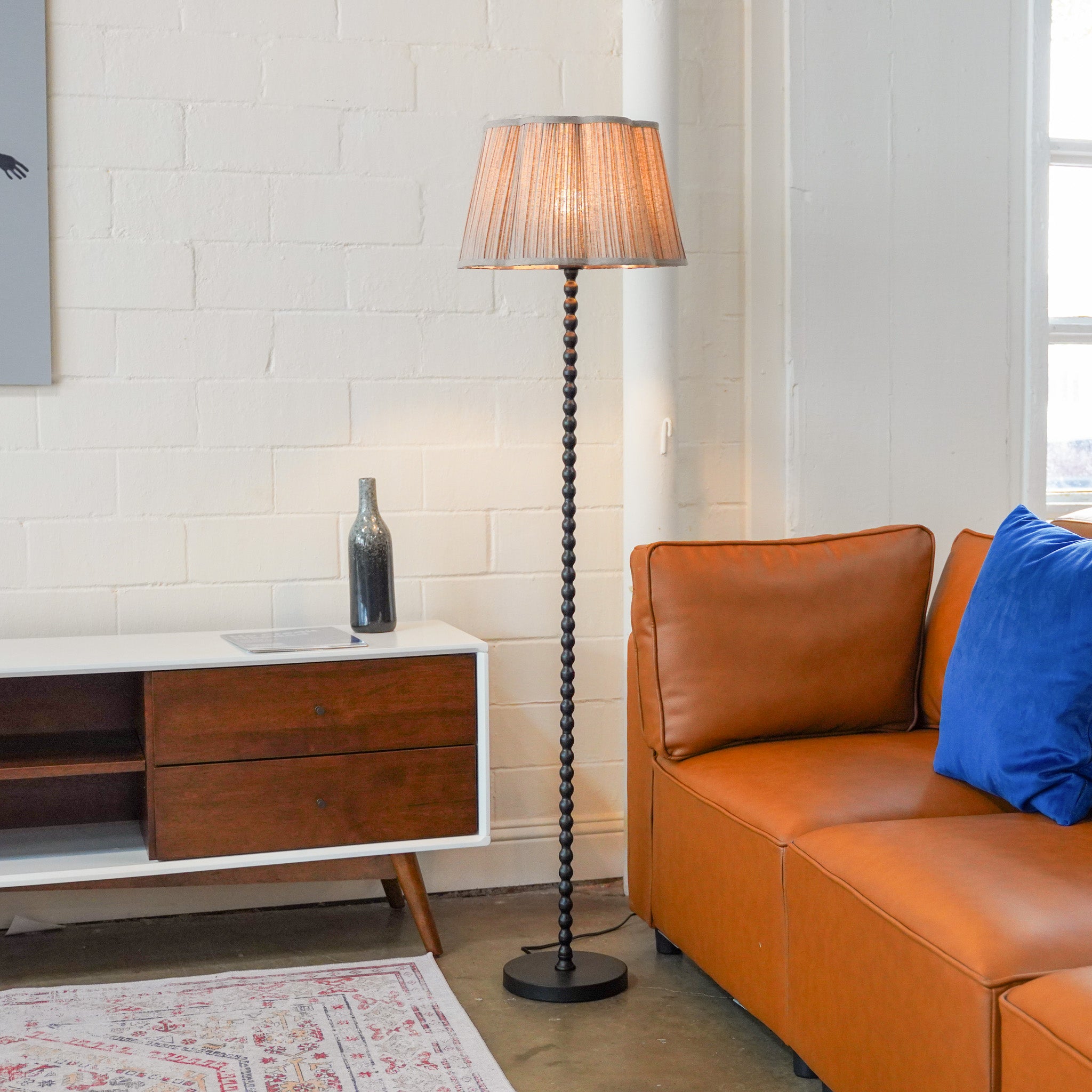 Flame Floor Lamp - Natural + Black