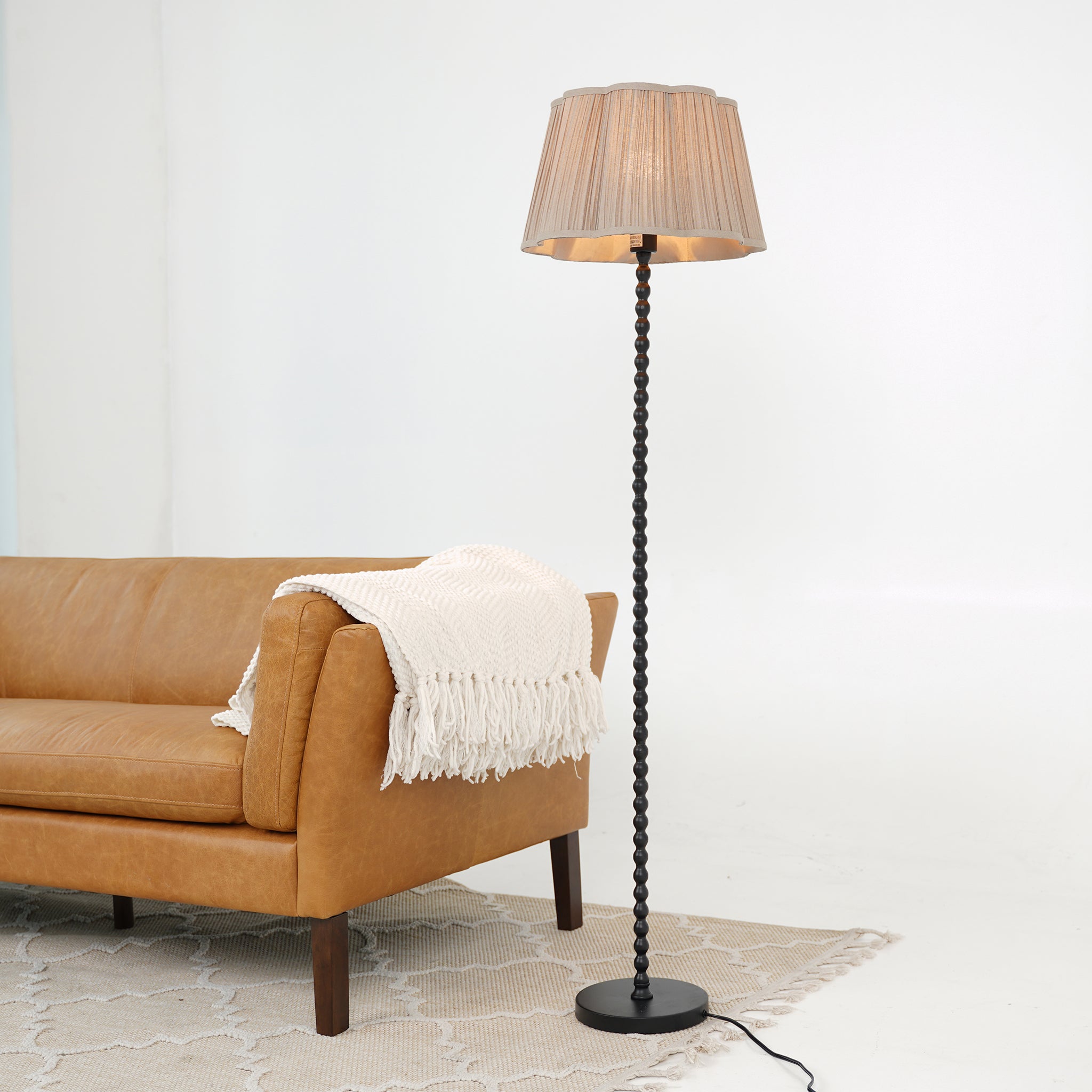 Flame Floor Lamp - Natural + Black