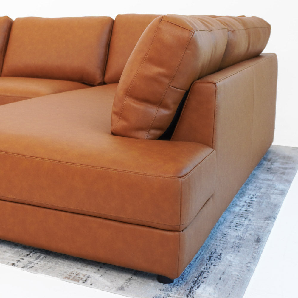 Glendale Leather Sectional Sofa - Mid In Mod