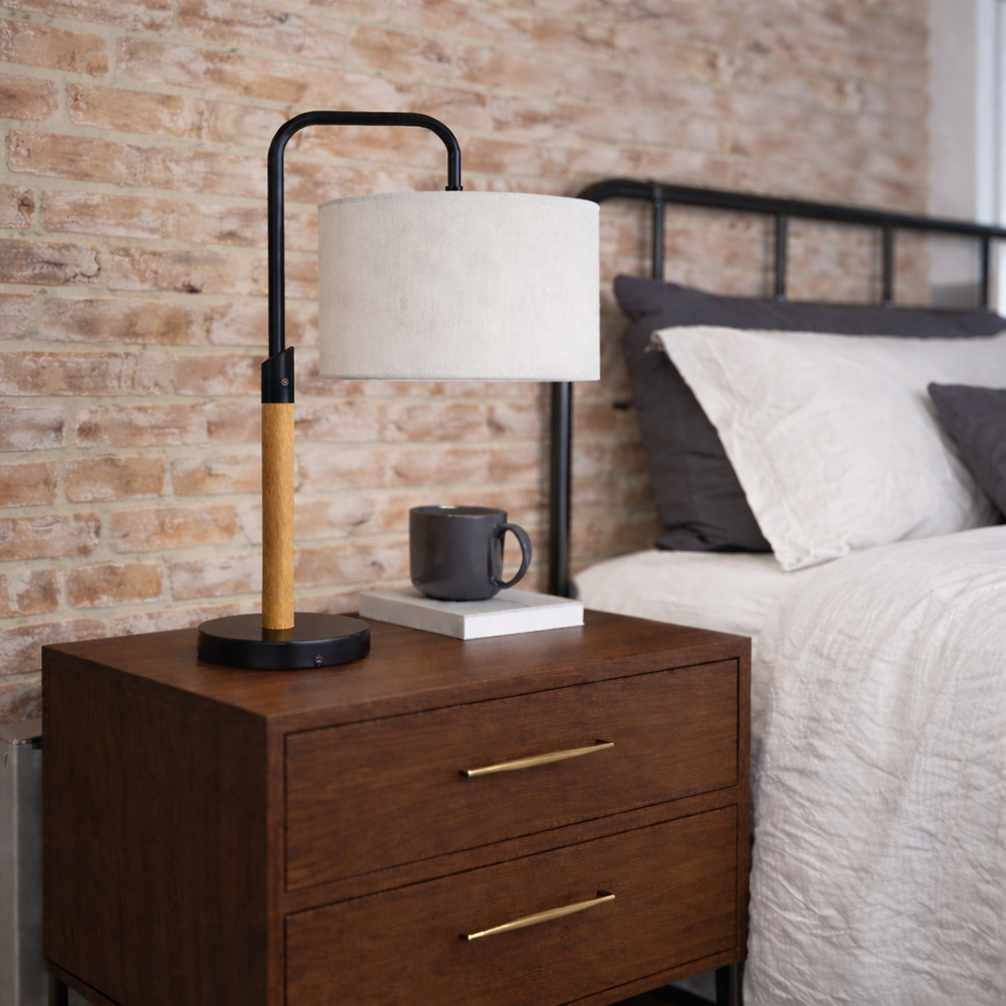 Vesta Table Lamp - Natural - Black | MidinMod